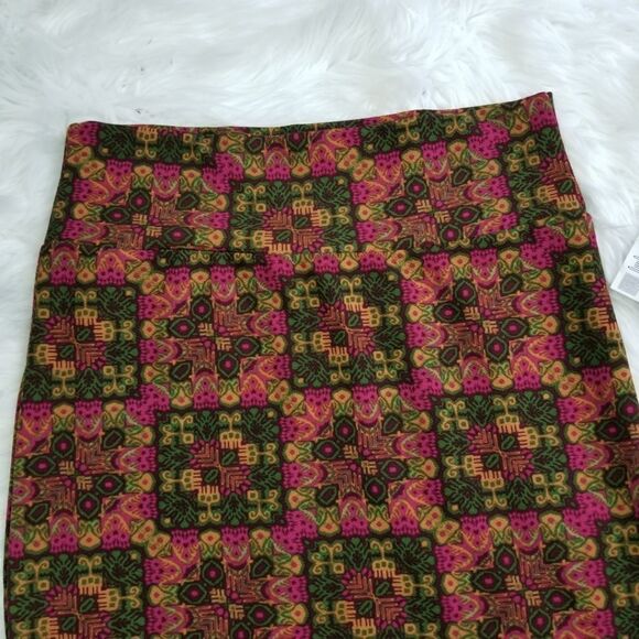 NWT Lularoe Cassie Pencil Skirt Size Large - Picture 2 of 6